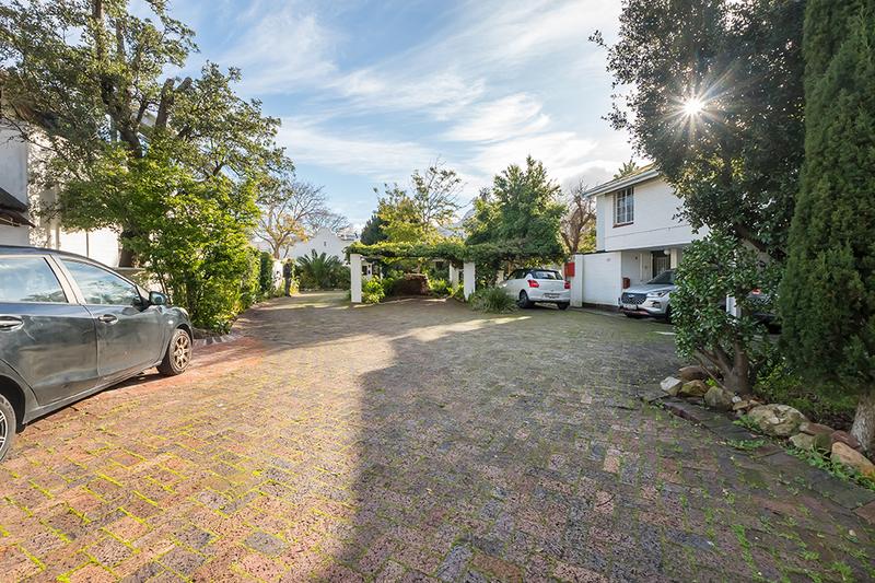 3 Bedroom Property for Sale in Kenilworth Western Cape